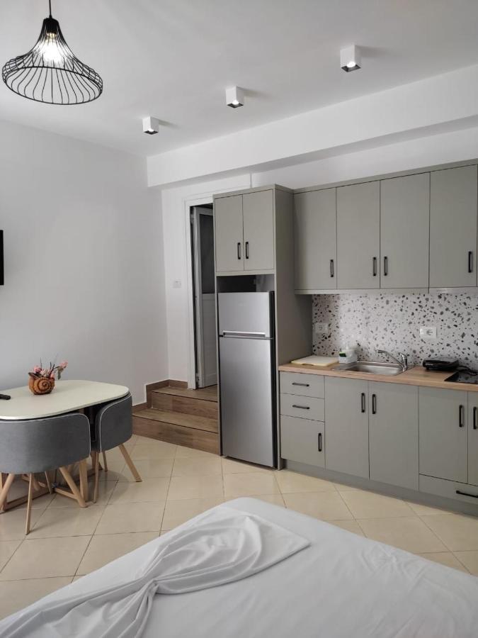 Aila Apartment